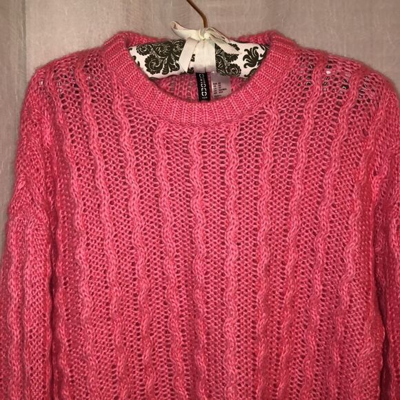 H&M Divided XS Cable Knit Pink Crewneck Pullover Sweater - Picture 3 of 11
